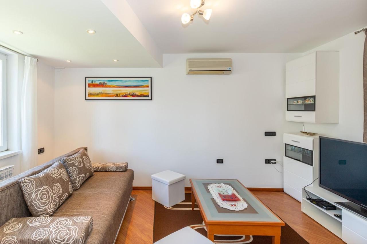Apartments Ada Near The Sea ポレッチ エクステリア 写真